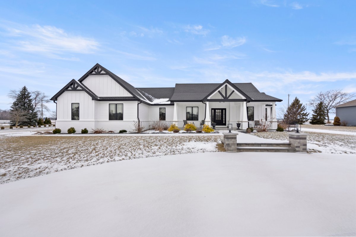 Real Estate Photo Editing Services