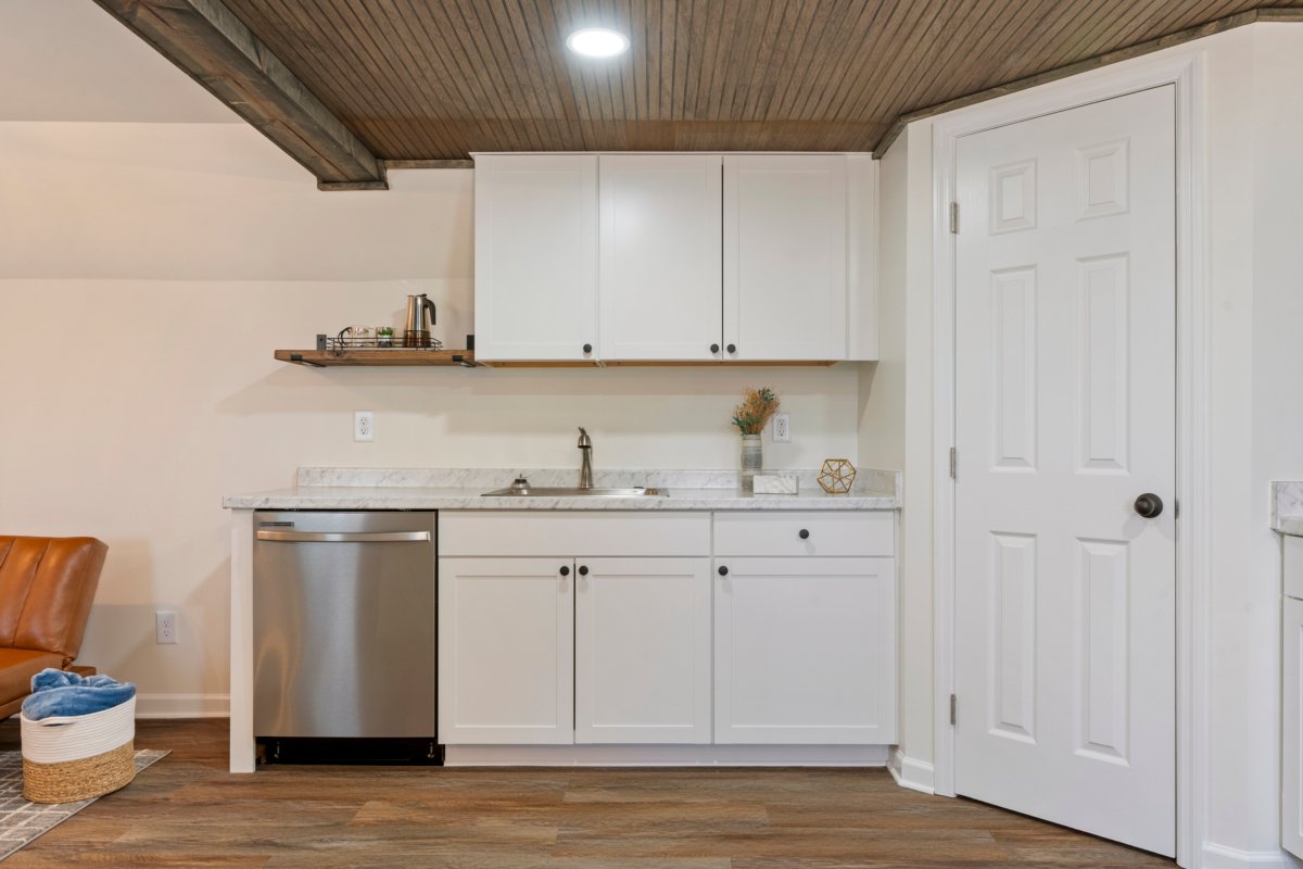 REAL ESTATE PHOTO EDITING