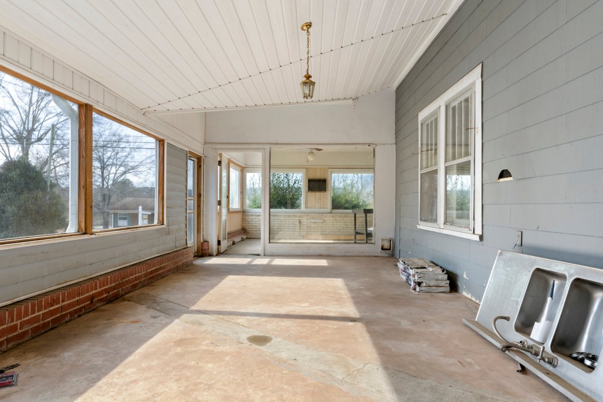 Real Estate Photo Editing Services